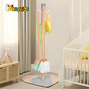 2023 New arrive kids 6 accessories wooden cleaning play set with dust sweep mop W10D654