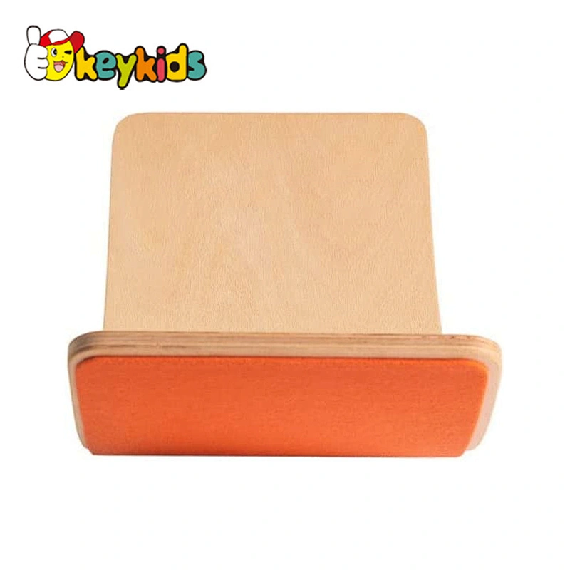 Curvy yoga fitness training anti-slip wooden balance board with felt W01F065E