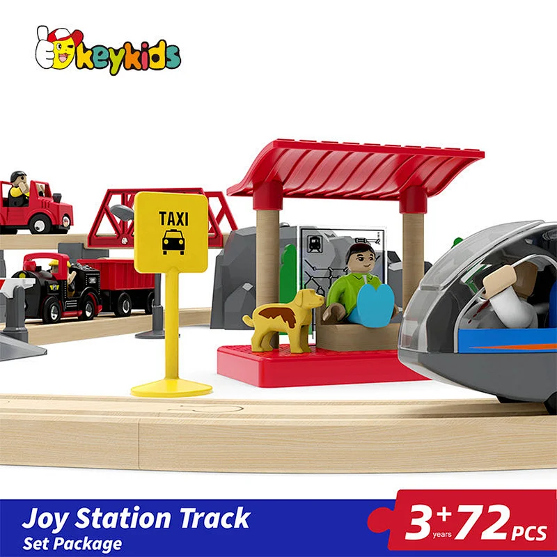 Hot sell 72 pcs classic railway wooden toy train track for children W04C242