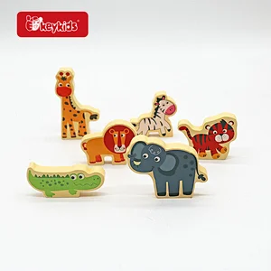 Wholesale Early Educational Wooden Animal Shape Sorteing Truck Toy For Kids W04A609