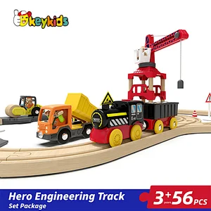 Classic 55PCS kids construction wooden railway toy with crane W04C243
