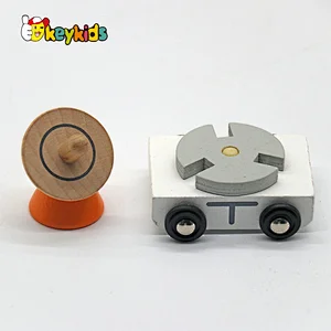Top sale simulation space station wooden toy rocket ship for kids W04F045