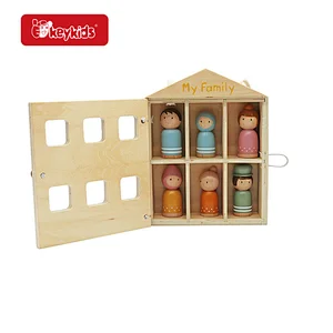 Popular Pretend Play Decorative 6 Pcs Wooden Family Peg Dolls Set For Kids W06D178