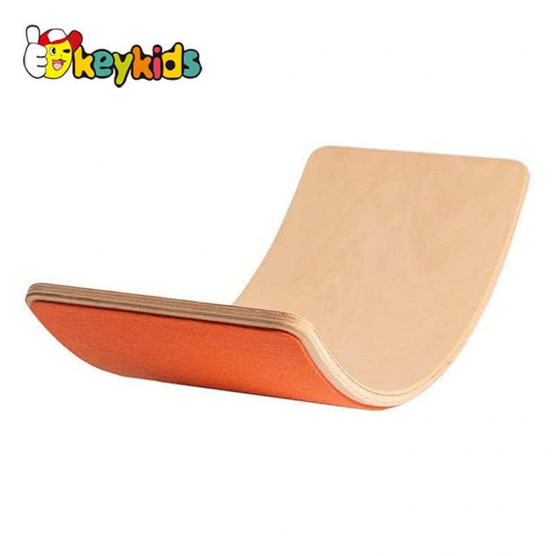 Curvy yoga fitness training anti-slip wooden balance board with felt W01F065E