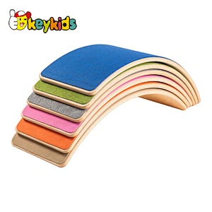 Popular curvy yoga felt fitness training wooden wobble balance board for kids W01F065F