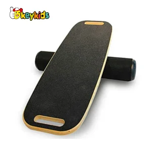 Wholesale custom wooden wobble balance board with cork roller W01F075