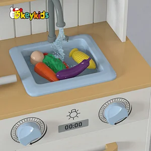 New released kids cooking pretend play wooden kitchen toy with running water W10C806