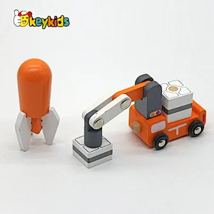 Top sale simulation space station wooden toy rocket ship for kids W04F045