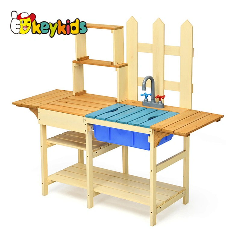 Kids outdoor play running water wooden mud kitchen with accessory W10C771