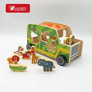 Wholesale Early Educational Wooden Animal Shape Sorteing Truck Toy For Kids W04A609