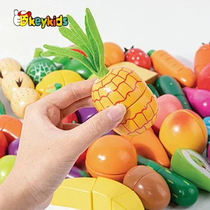 Most Popular Simulation Play wooden cutting fruits and vegetables toys for children W10B468