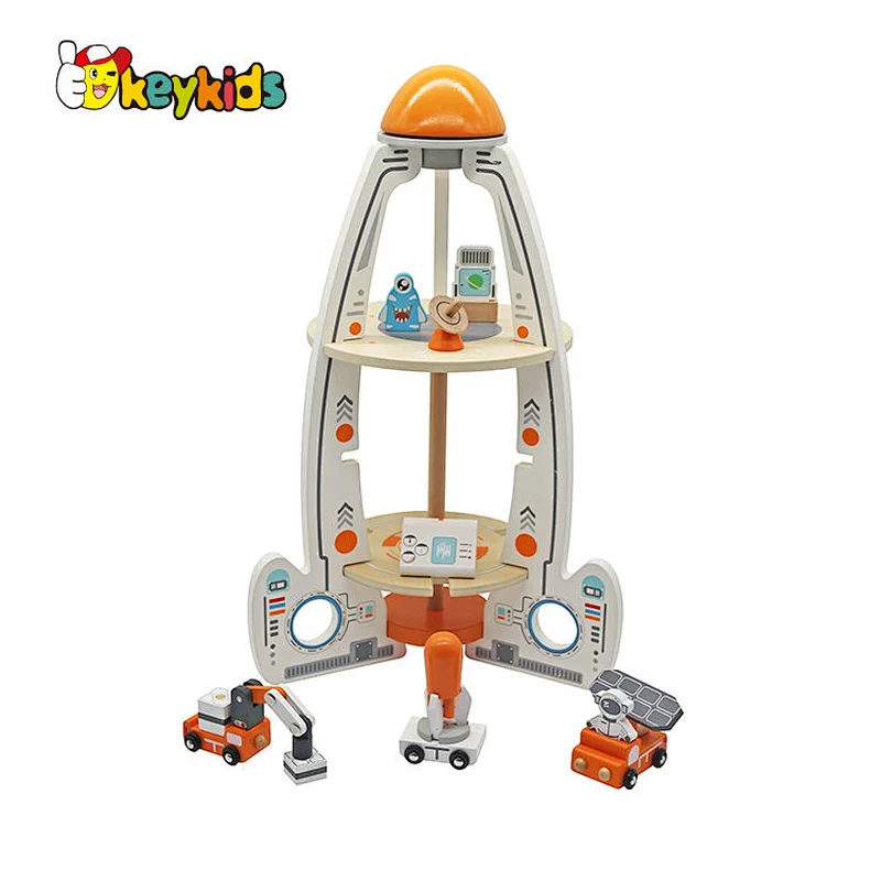 Top sale simulation space station wooden toy rocket ship for kids W04F045