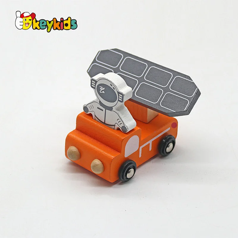 Top sale simulation space station wooden toy rocket ship for kids W04F045