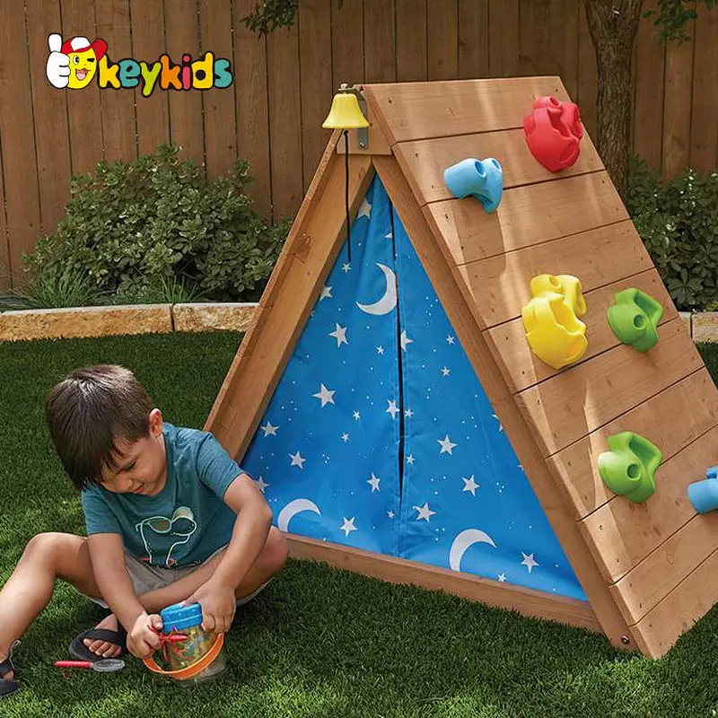 High quality children wooden teepee playhouse with climbing wall W01D252