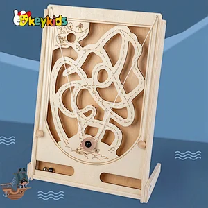 Non-toxic kids educational wooden pirate marble game for playing W01A538