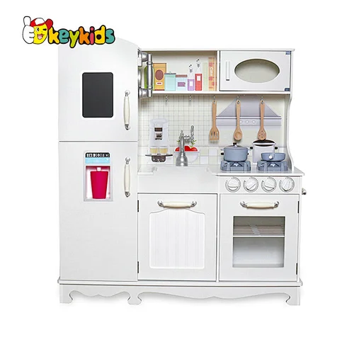 2023 New Upgrade wooden children play kitchen with realistic light and sound W10C409O