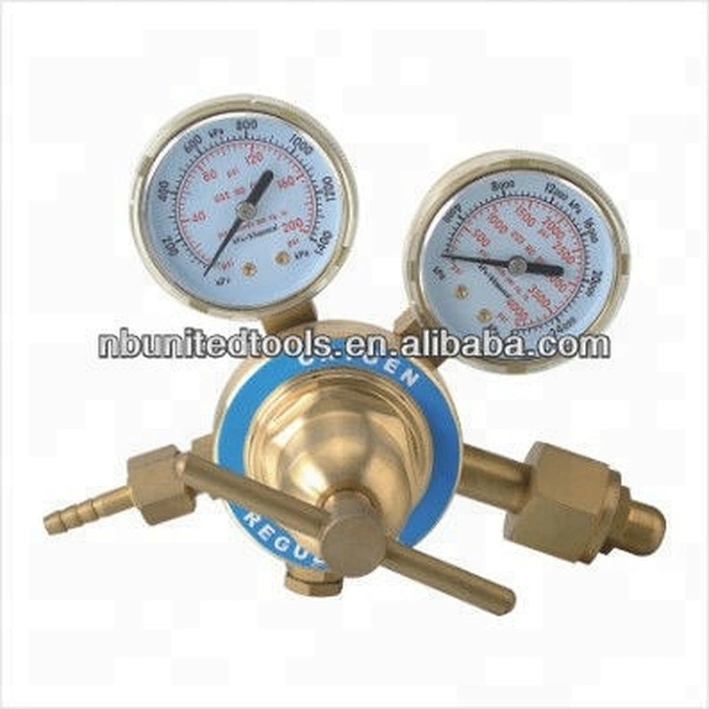 Two Stage Acetylene pressure gauge Switzerland type regulator with brass body
