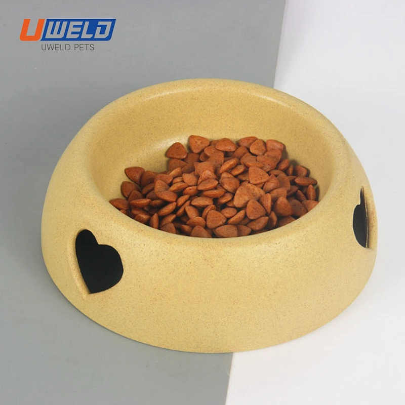 Uweld Plastic Round Heart Shaped Pet Bowl