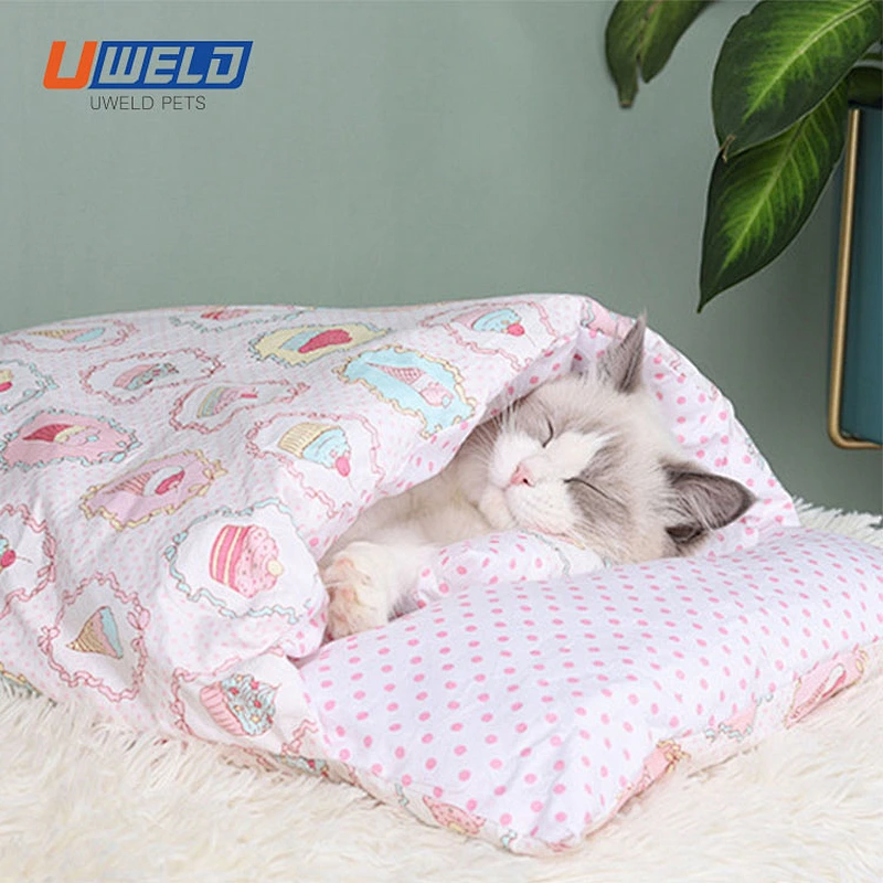 Uweld Enclosed Pet Bed