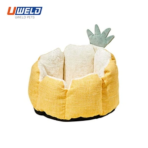 Uweld Pineapple-Shaped Plush Warm Pet House