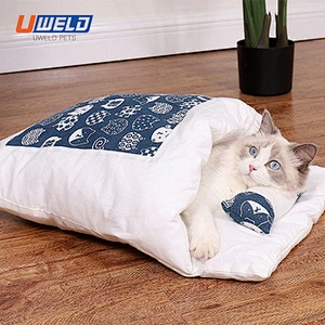Uweld Enclosed Pet Bed