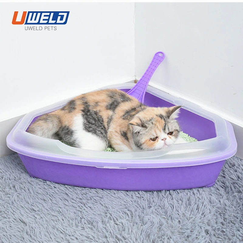 Uweld Triangle Semi-Enclosed Cat Litter Box