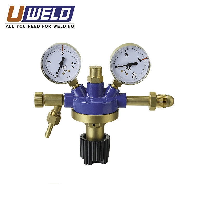 Two Stage Acetylene pressure gauge Switzerland type regulator with brass body