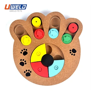 Uweld Wooden Paw Print Shaped Pet Toy Feeding Basin