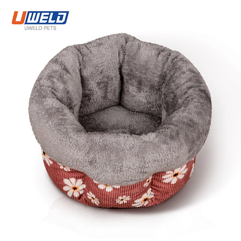 Uweld Seven-Horn Plush Warm Pet Nest