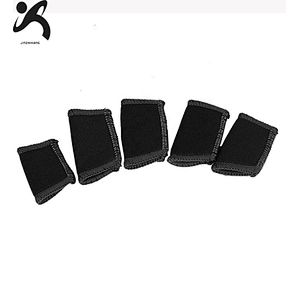 Comfortable Neoprene Finger Protector Sleeves Finger Protector for Basketball, Tennis,Baseball