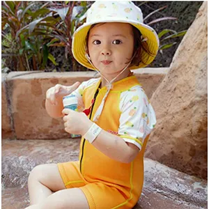Wholesale short Sleeve Children 2mm Neoprene kids Swimming wetsuit baby Warm Wetsuit