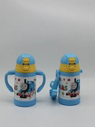 3d children drinking bottle
