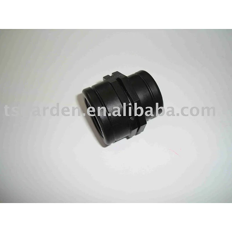 Garden accessory water hose fittings