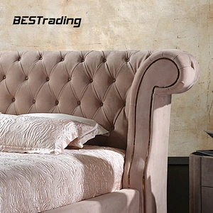 Italy Design Bed Furniture Chesterfield Button Tufted King Size Bed
