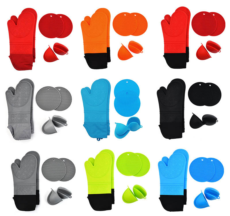 pot holders and oven mitts