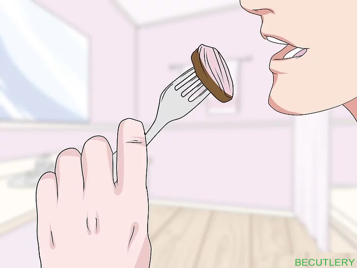 How to use spoon and fork knife? fork food