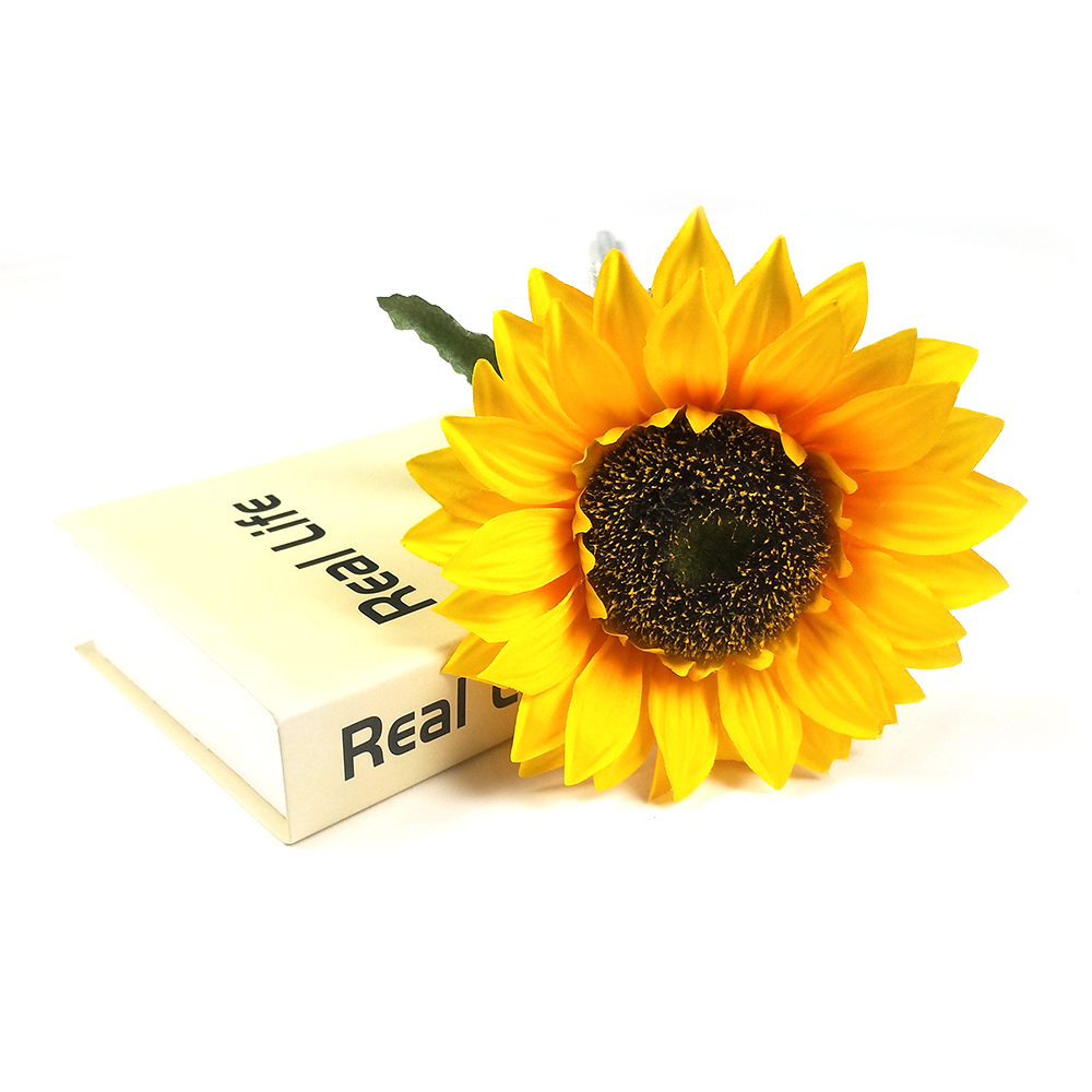 Real Touch Silk Mum Flowers Sikyway Hot Sale Artificial Silk Mum Flowers Spray For  Home Decoration