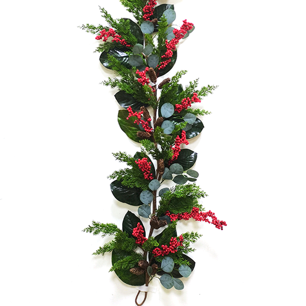 Christmas 182.9cm Handy Carfts green leaves wreath Real Touch wreath with red berry