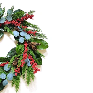 Eco-Friendly Pine needles and leaves wreath 66/38.1cm Real Touch wreath with red berry