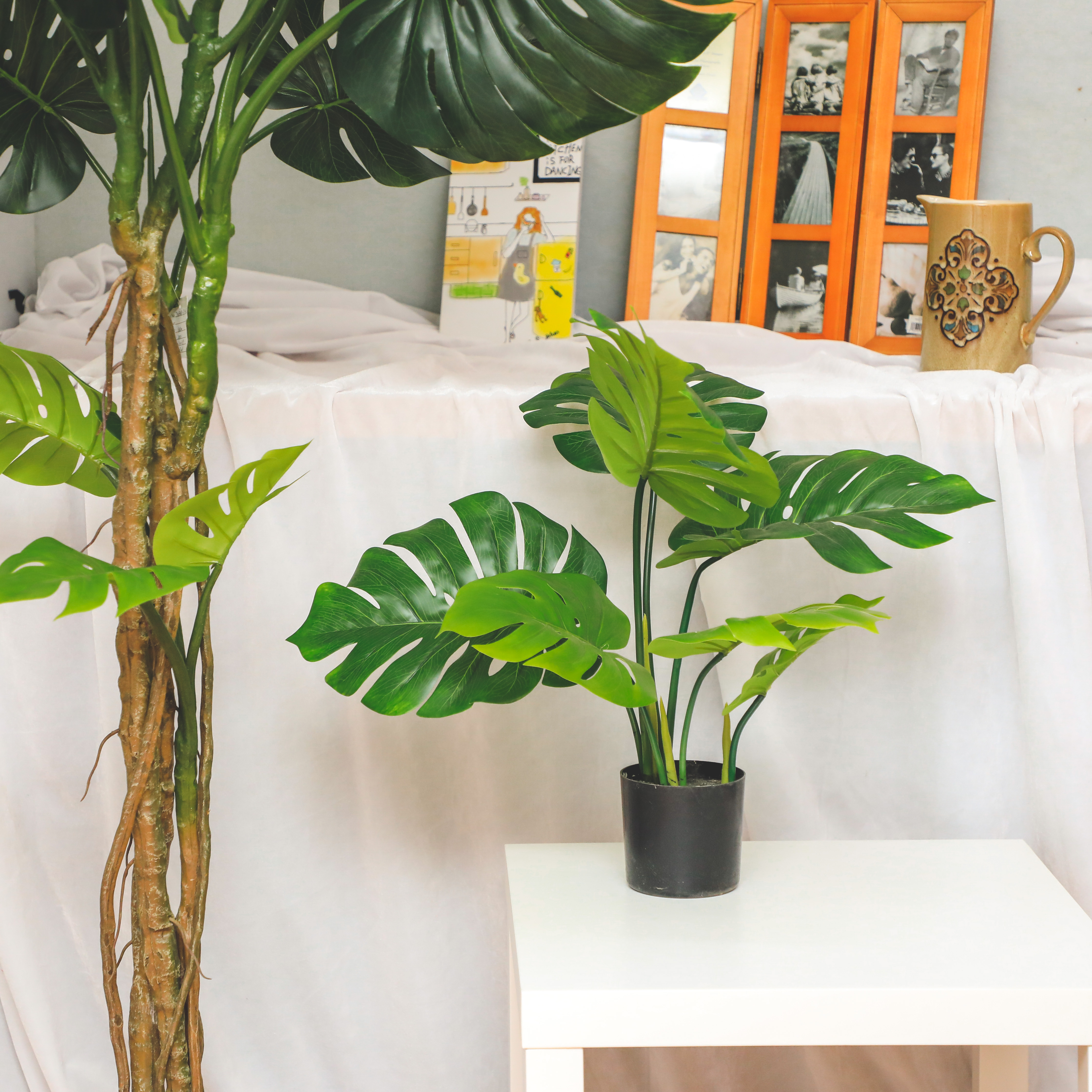 Wholesale Plastic Big Leaf Outdoor Home Decorative Artificial monstera Plant Plastic monstera Curvature Tree