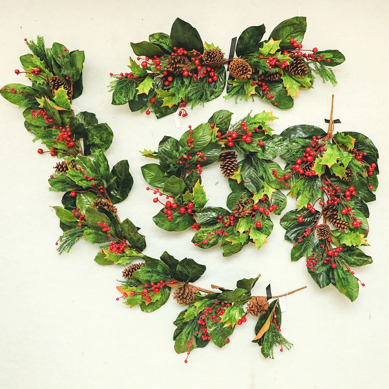 Wholesales China Manufacturer Reasonable Price Customized Christmas Decoration Flower Wreath