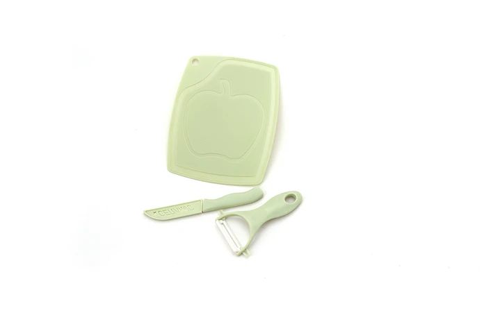 Fruit peeler and cutting set