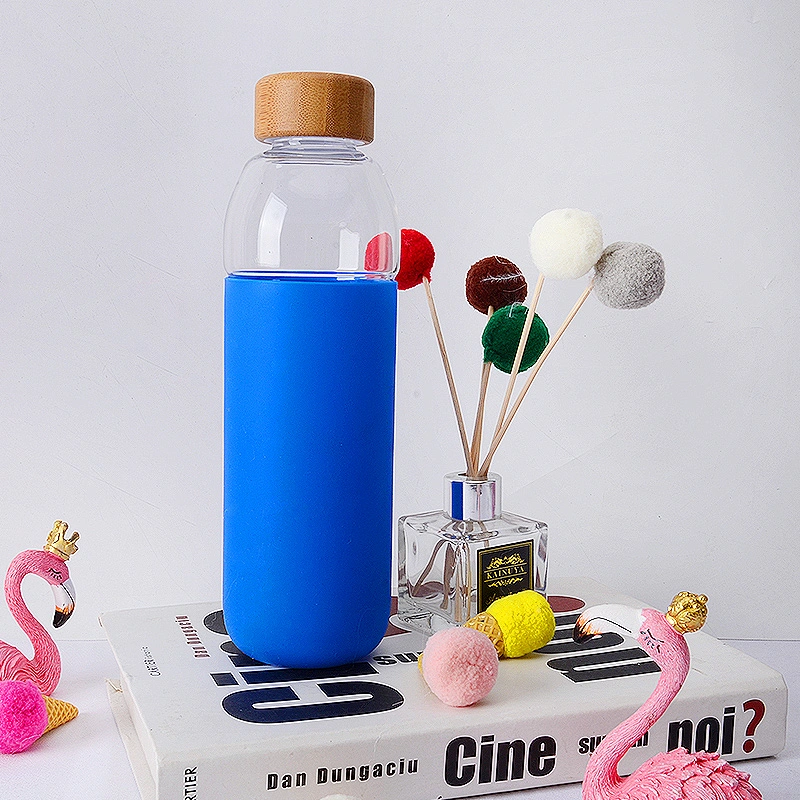new design borosilicate bpa free 500 ml silicone glass bottle bamboo lid bottle