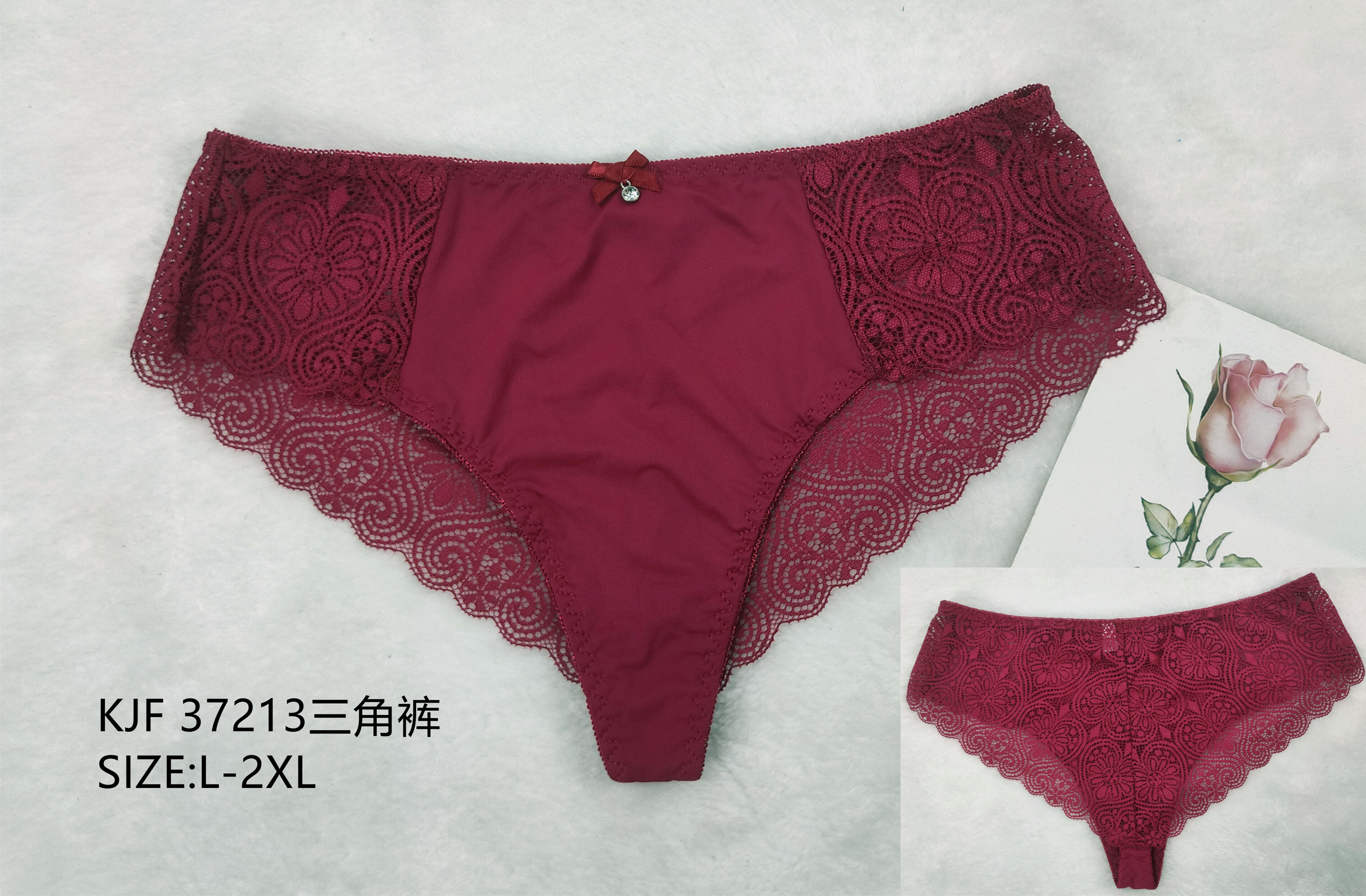 KJF37213三角裤