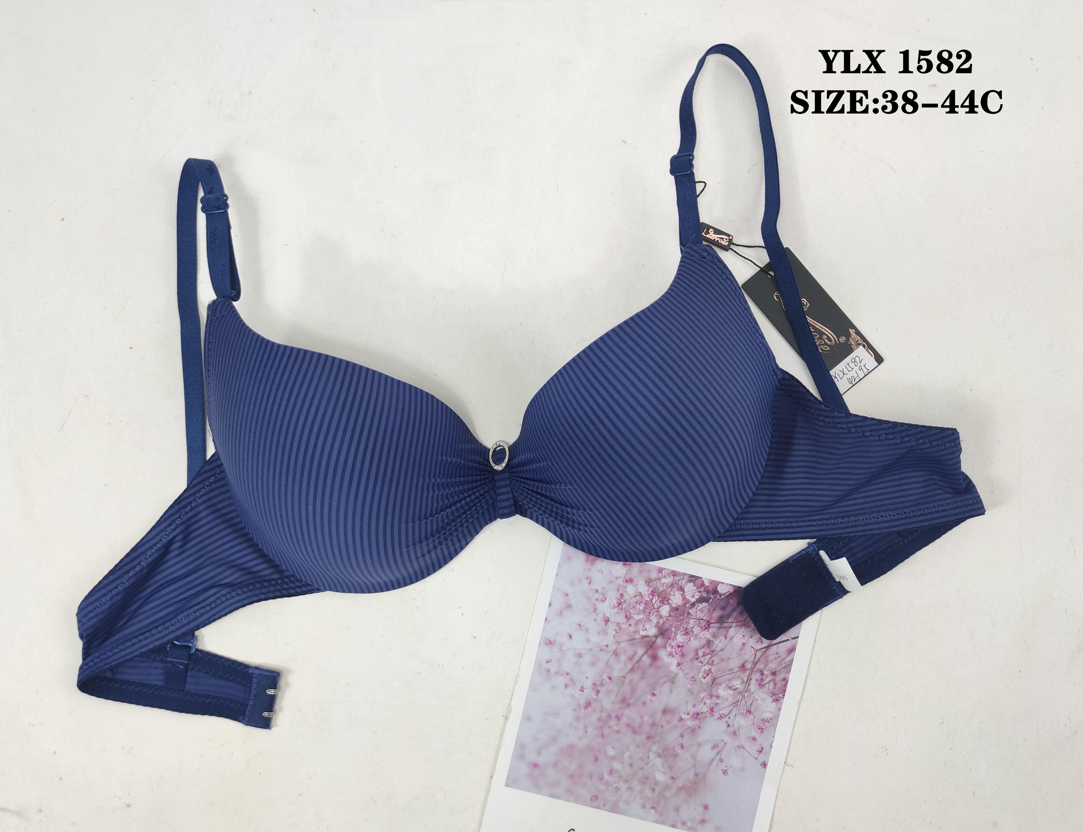 YLX1582