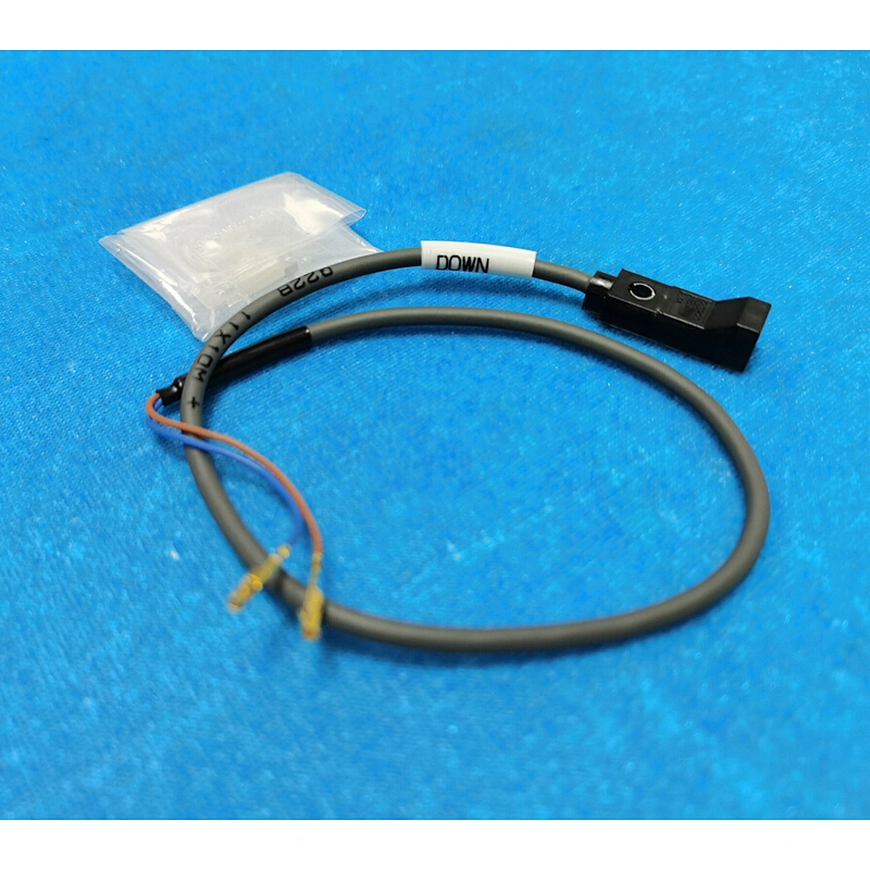KV8-M653G-A0X,SENSOR 4 ASSY SMT spare part from YAMAHA mounter