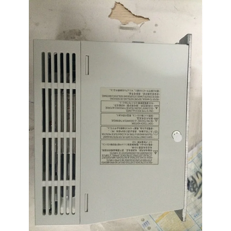 Driver do motor CM402 MR-J2S-40B-EE085 KXFP6GE1A00