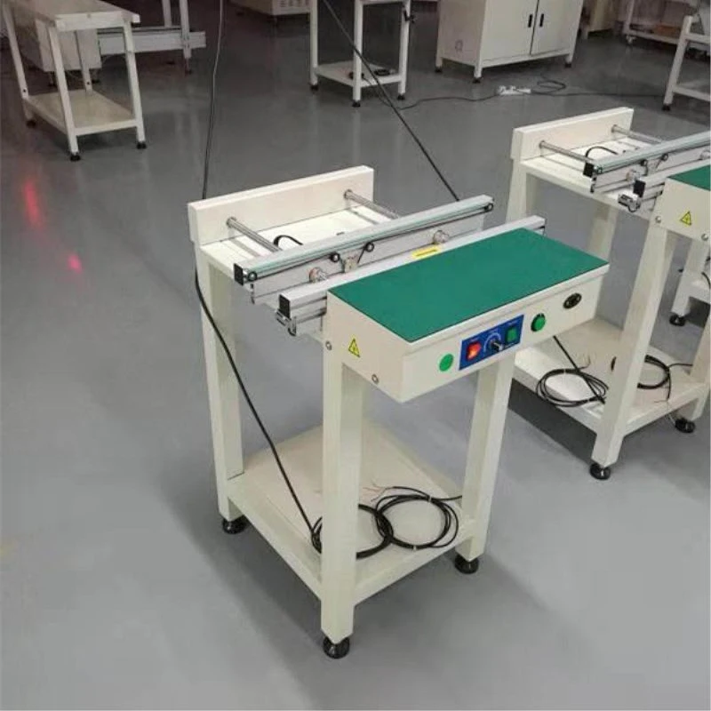 Convoyeur utilisé dans la ligne de production pour connecter les deux machines et transmettre la carte PCB