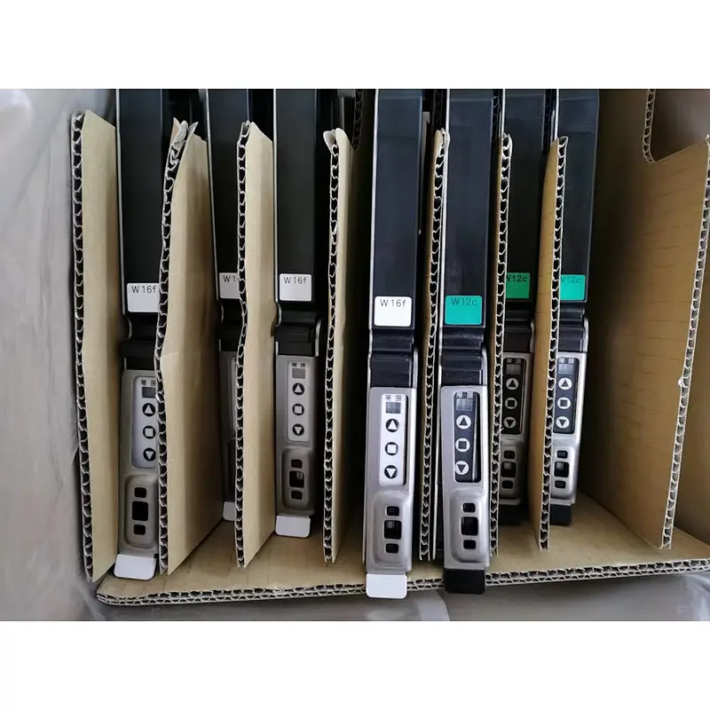 Novo alimentador SMT Fuji NXT W16F original