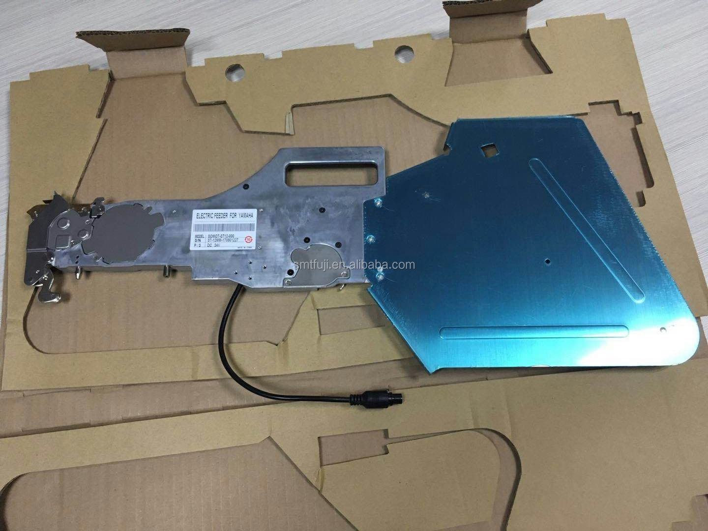 16mm Yamaha SMT feeder.jpg